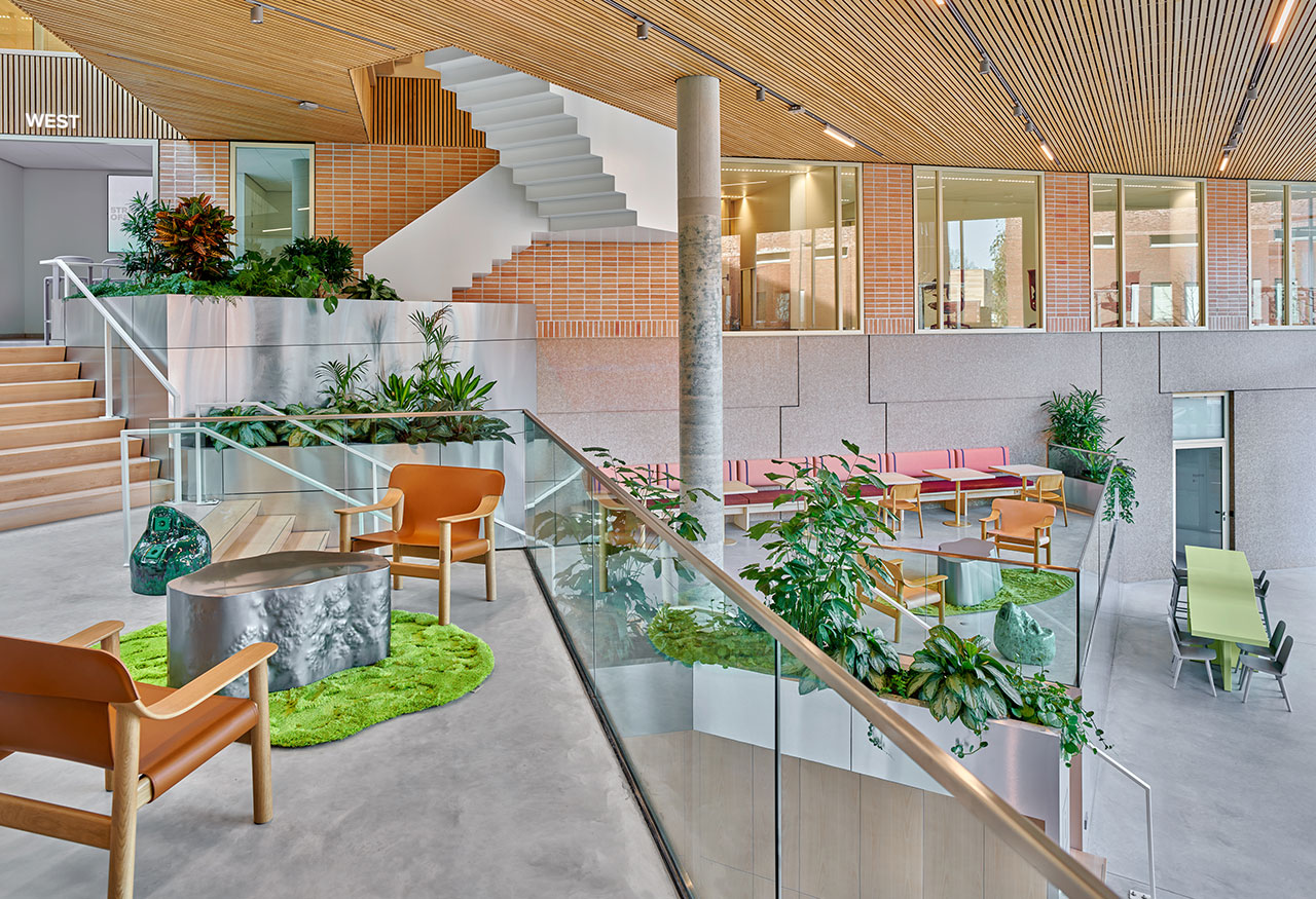 5TRACKS: Vegyes Használatú Központ Éleszt Fel Egy Negyedet Hollandiában