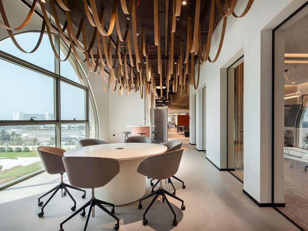 Folyékony terek a kormányzás új dimenziójában!