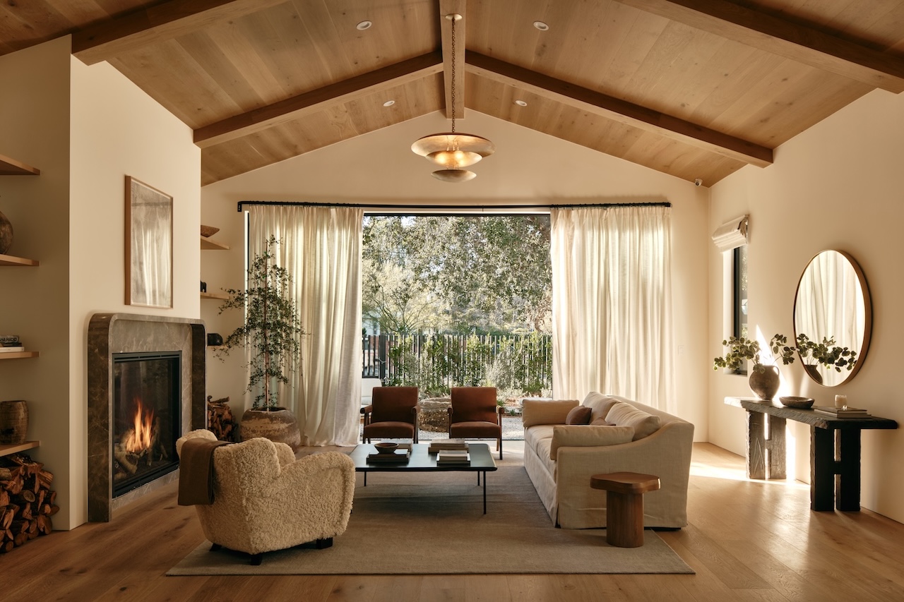 Lidan Sfadia encinói otthona: elegancia és lekerekített márvány