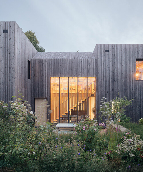 Orchard ház: Szén-dioxid-barát, ezüst fenyővel burkolt!