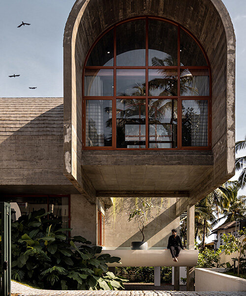 Tropikus ház: négy összefonódó betonboltozat varázsa