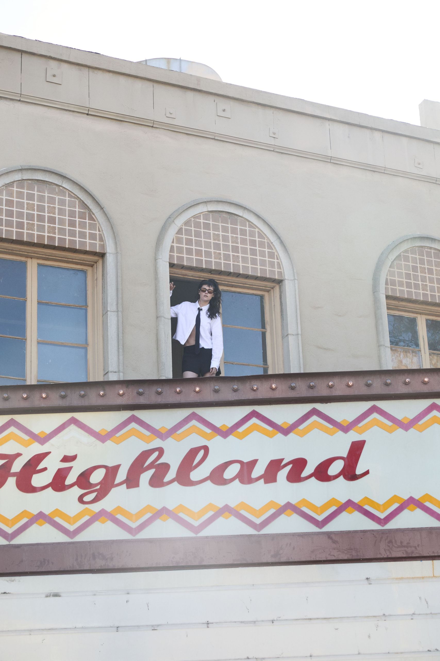 Kristen Stewart Merész Terve: Újraéleszteni egy Kedvelt Színházat!