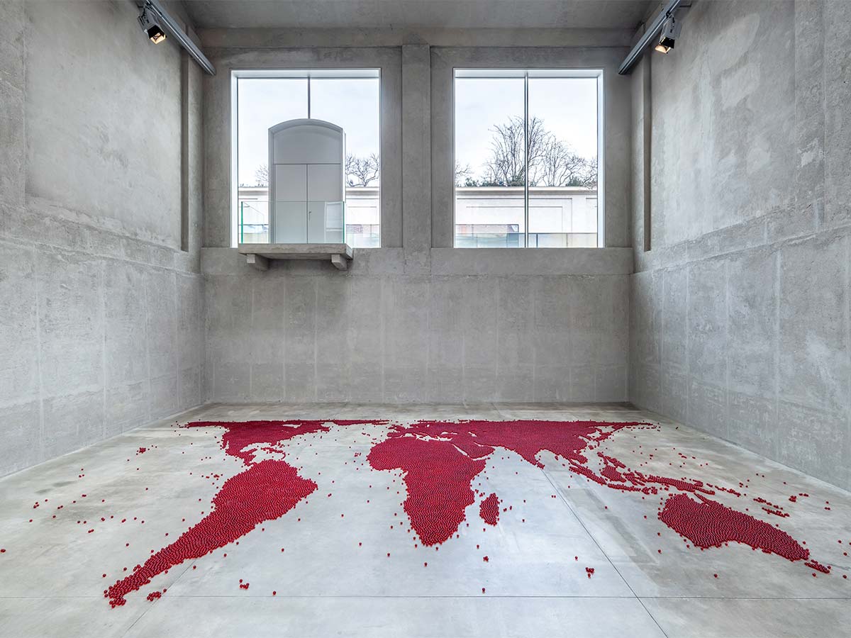 Felett, alatt és között: Fedezd fel a határokat!