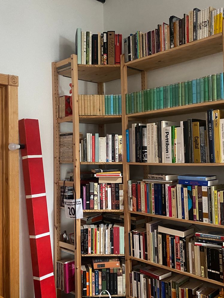 IVAR polc teszt: 5 év NYC szerkesztő otthonában!