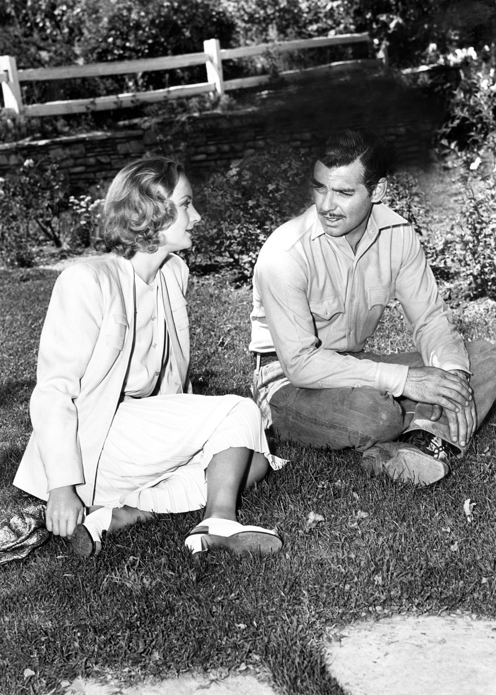 Clark Gable otthon: 7 lenyűgöző pillanat a Királyról!