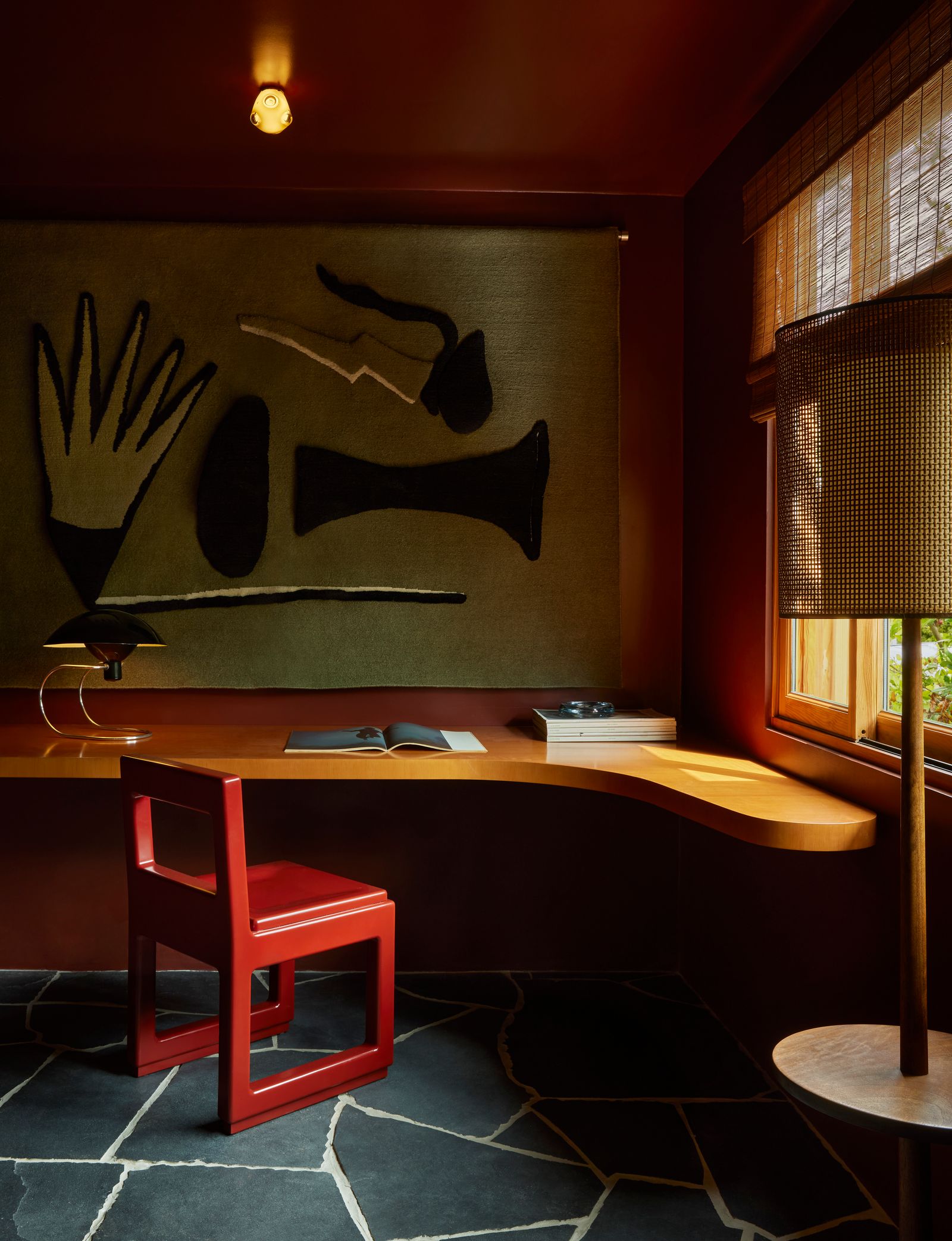 Faliszőnyegek érkeztek – Itt az ideje függőlegesen porszívózni!