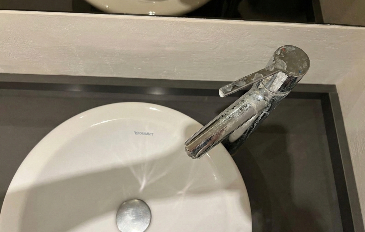 Ecet és szódabikarbóna a páraelszívón: Meglepetés!