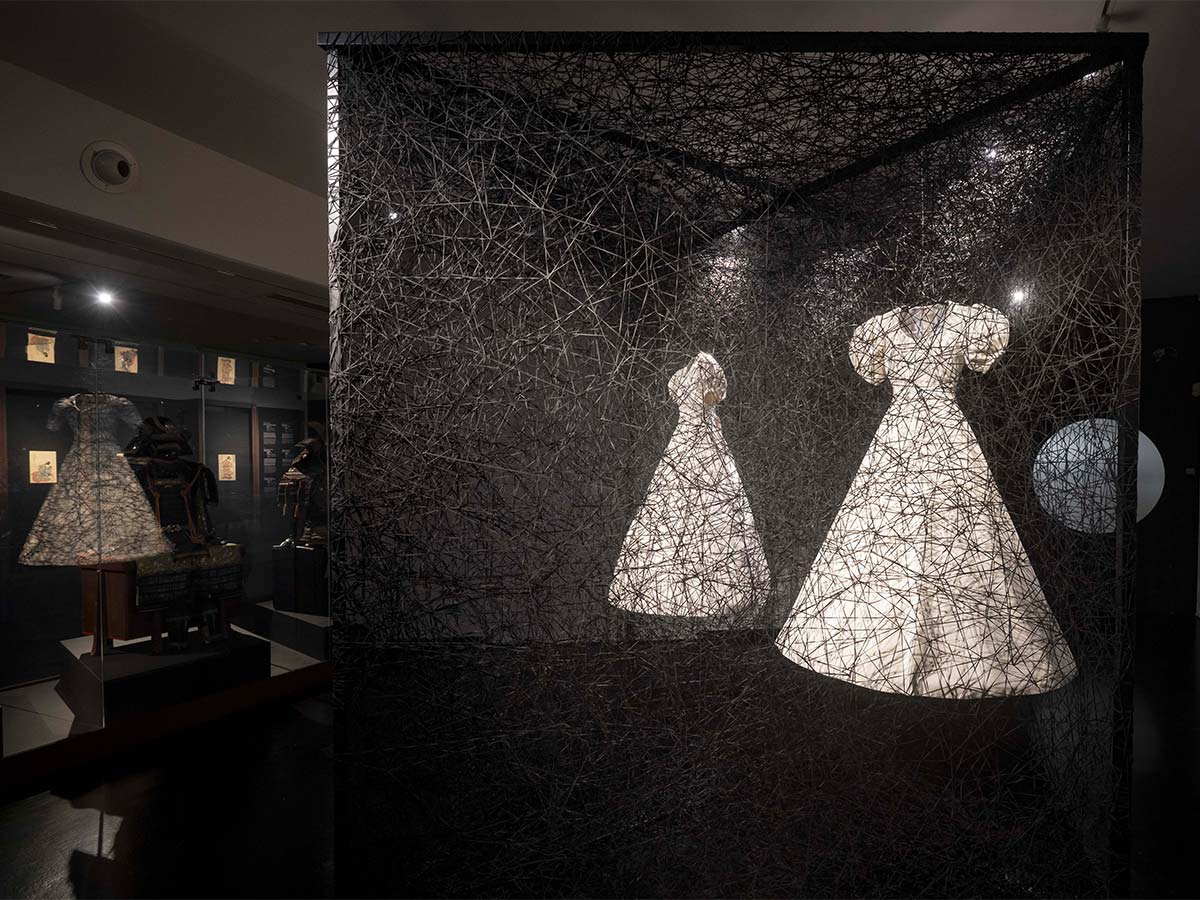 Lélekremegés: Chiharu Shiota lenyűgöző művészete