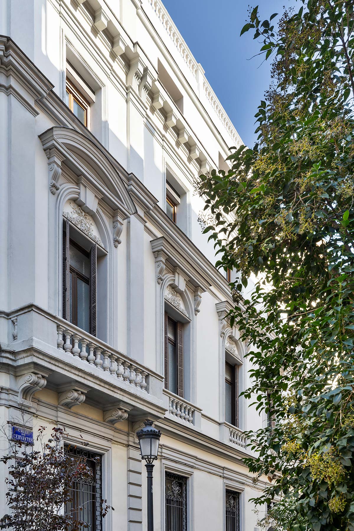 Életművészet kiállítása Madrid szívében!