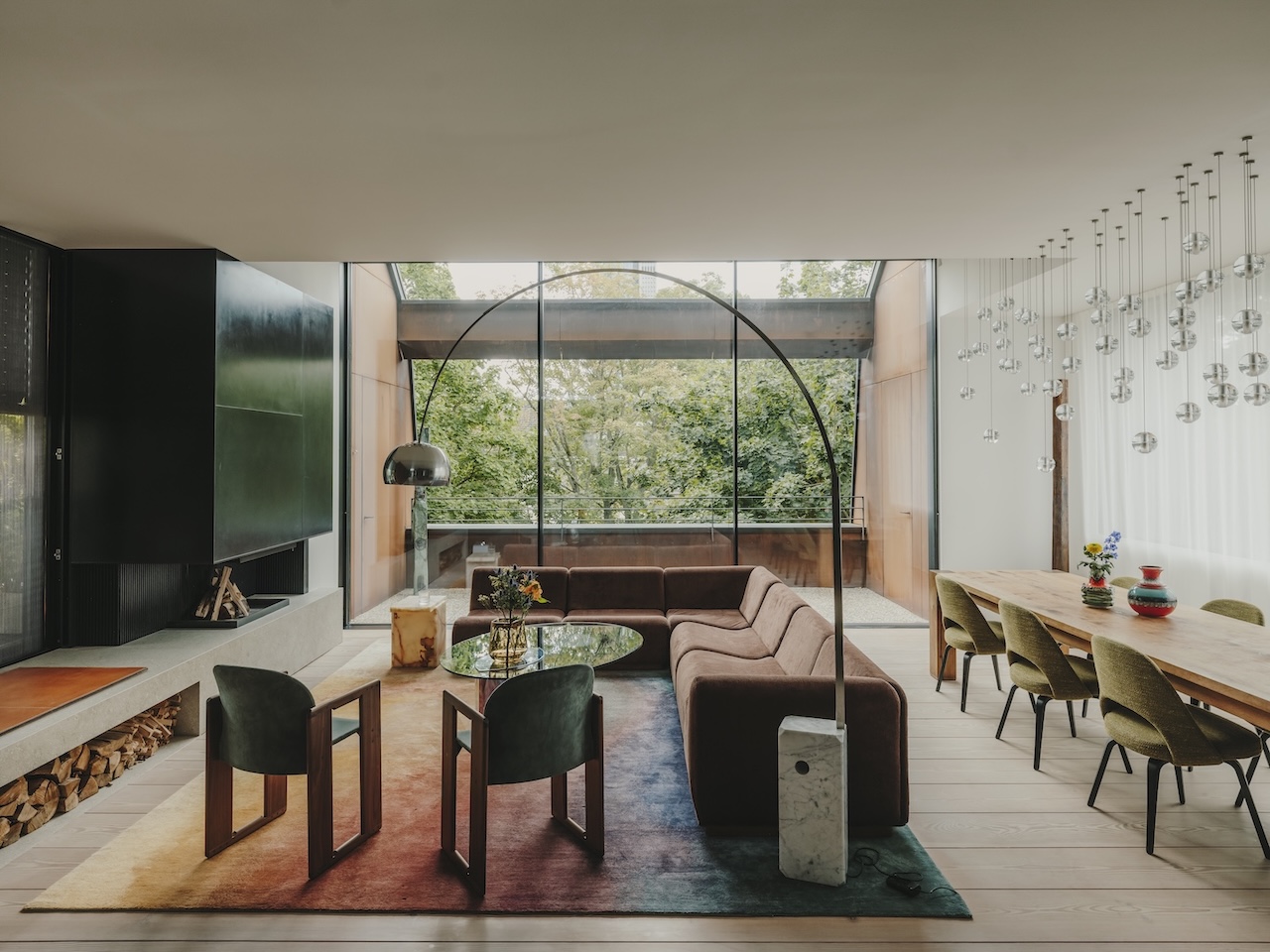 Holzrausch: Wilhelminiai penthouse bővítése Frankfurtban!