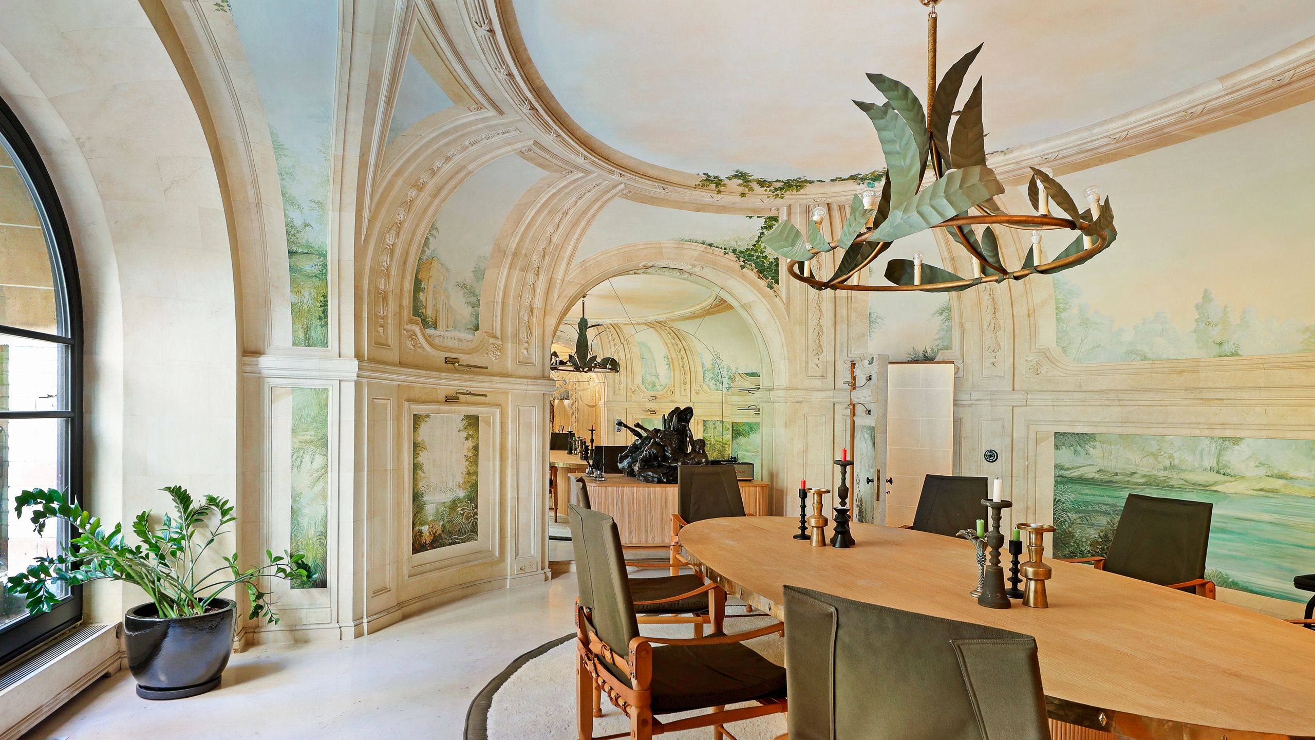 Brigitte Bardot párizsi lakása most 9,12 millióért elérhető!