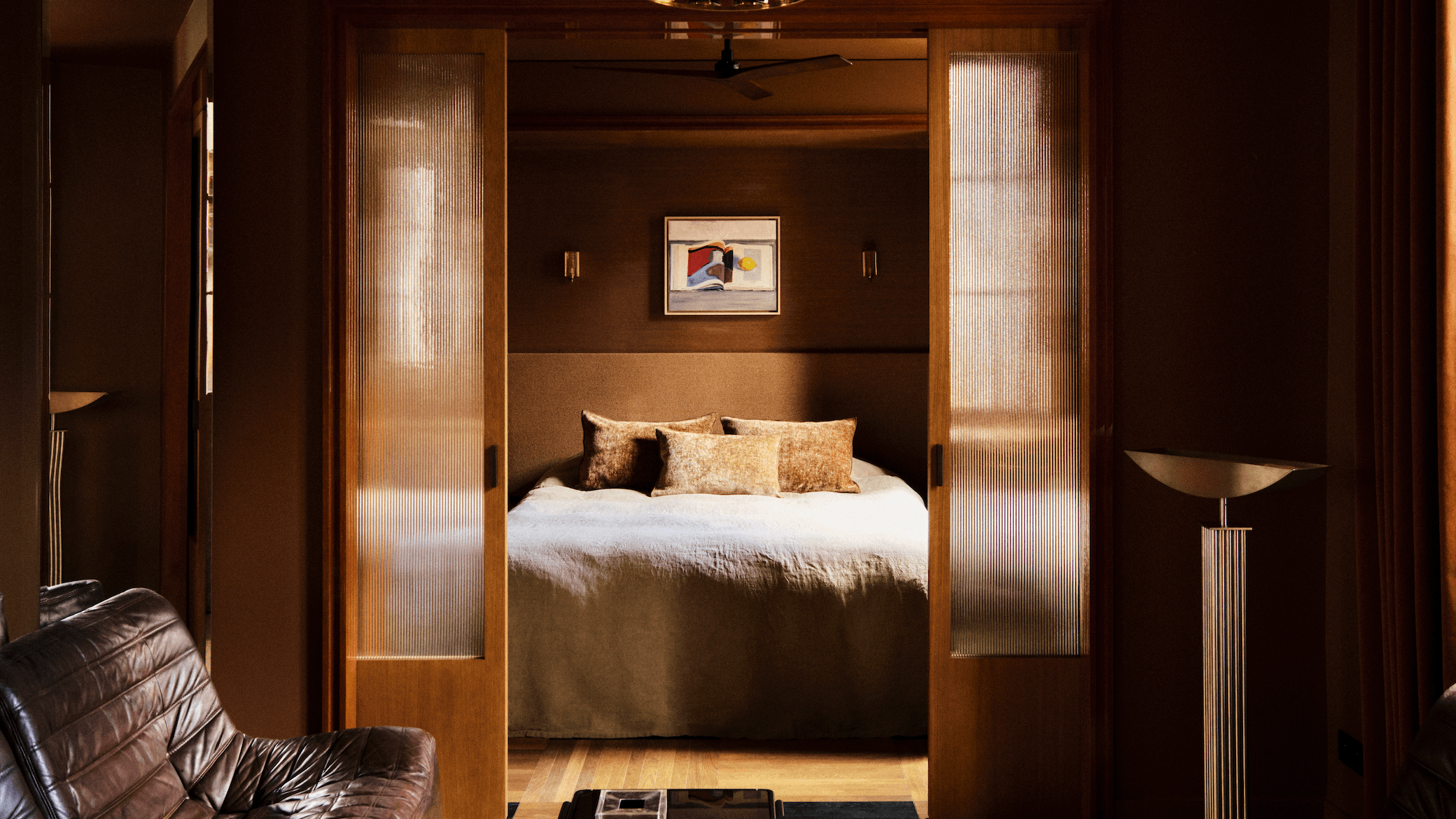 Arany óra egész nap: 388 négyzetláb Párizs szívében!