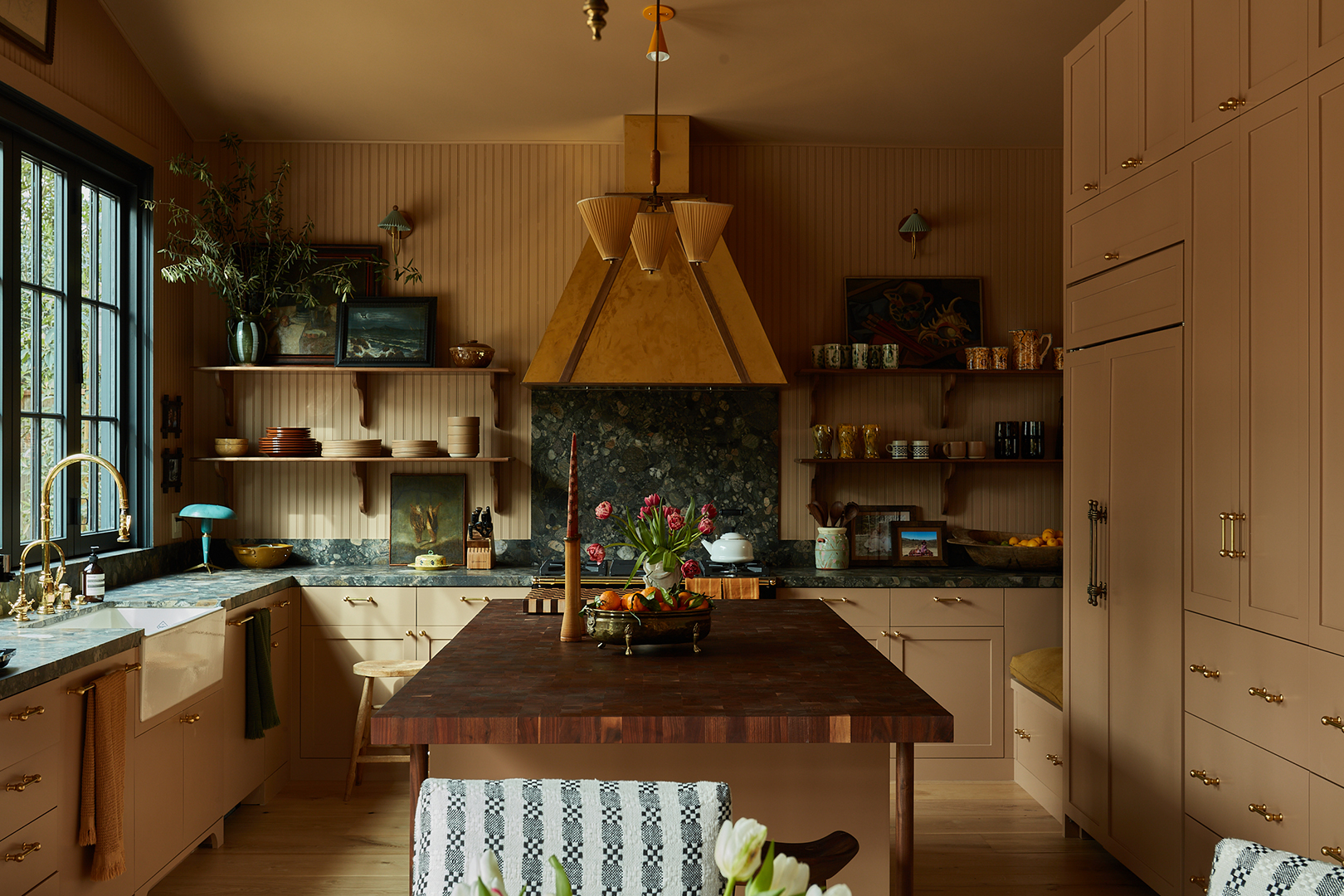 Megfizethető burkolat: híres tervezők titkos konyhai trükkjei!