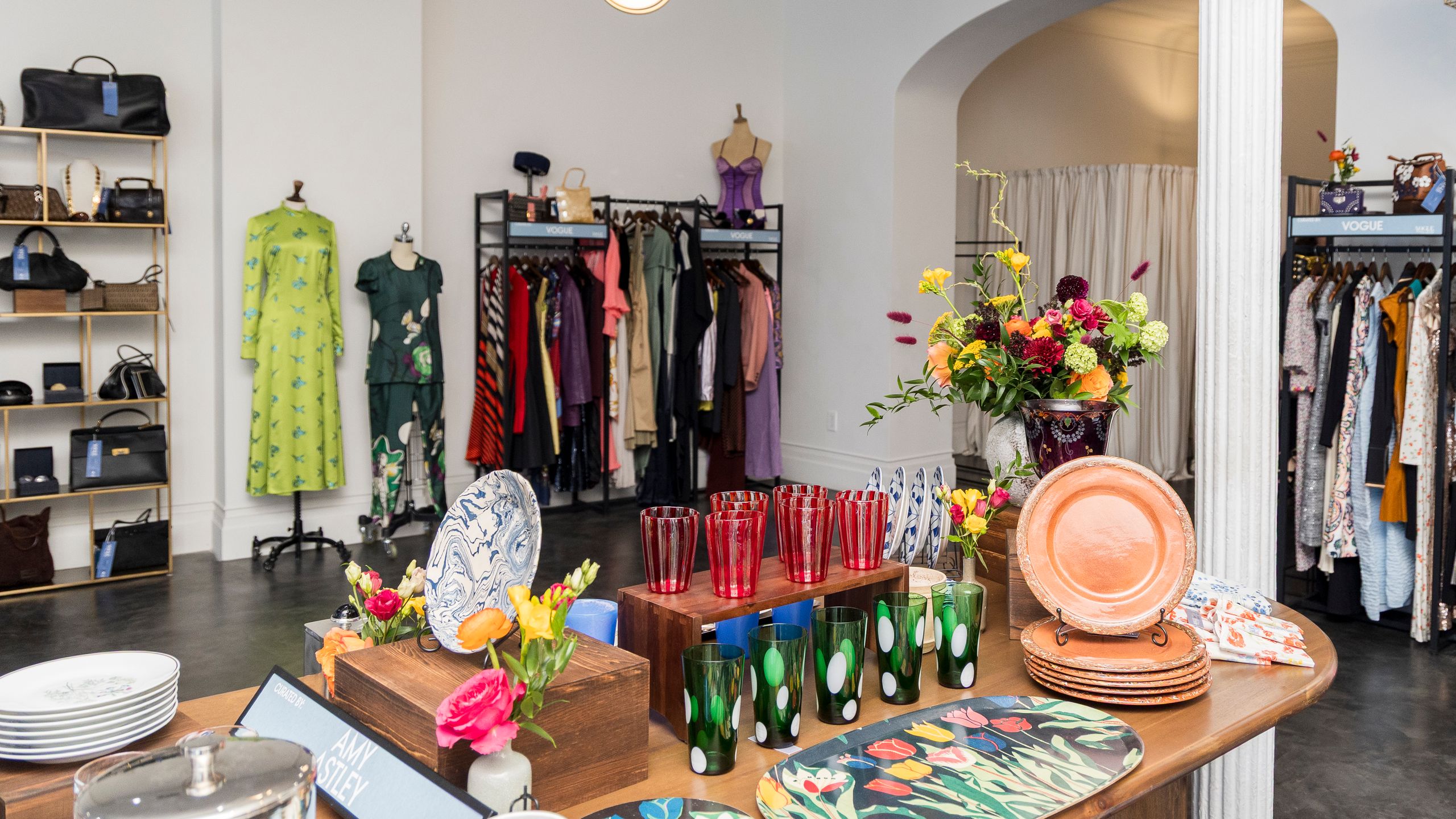 Vintage háztartási cikkek online: Amy Astley titkai!