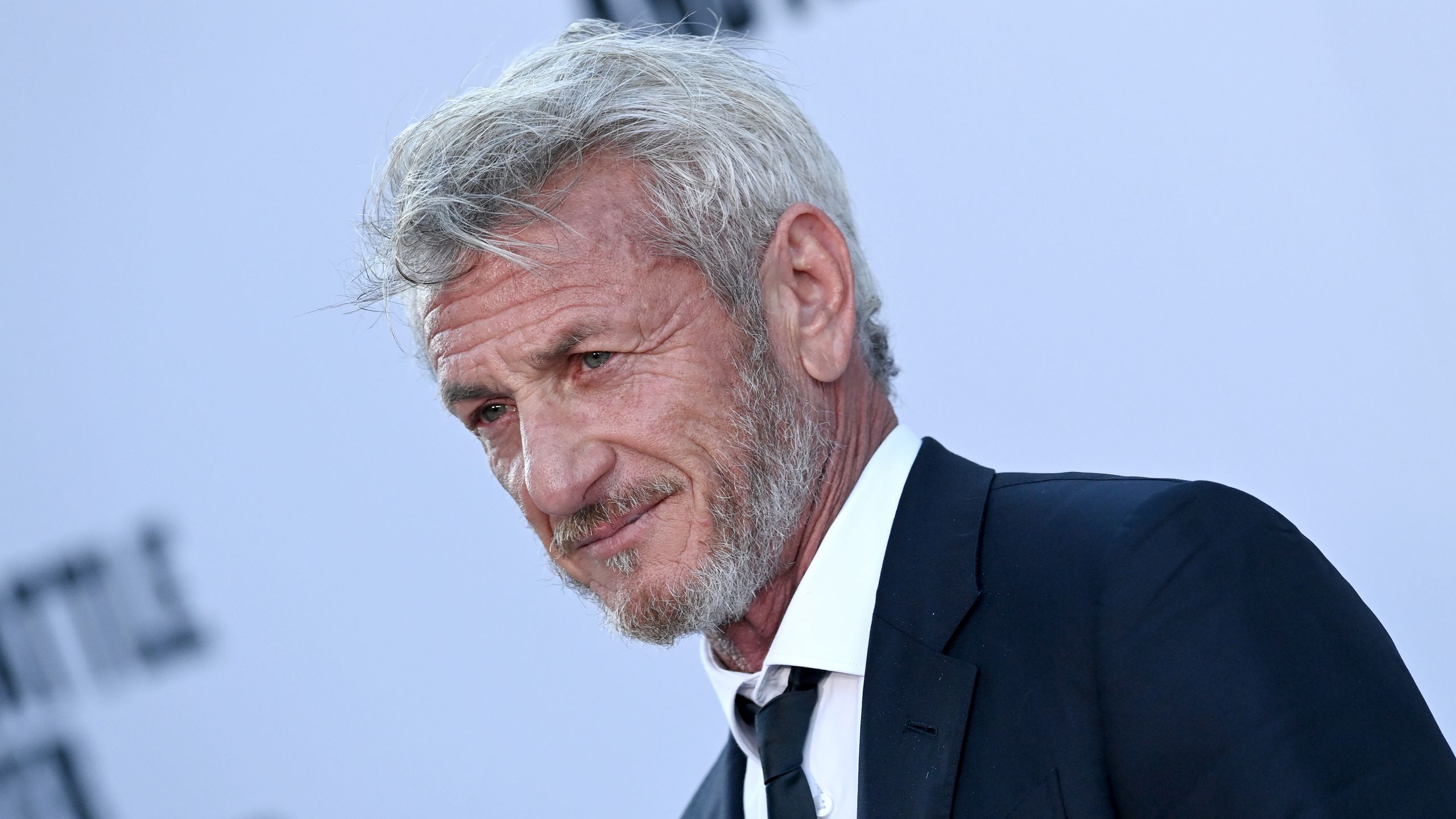 Sean Penn lakcíme: Egy zűrös ingatlanút története