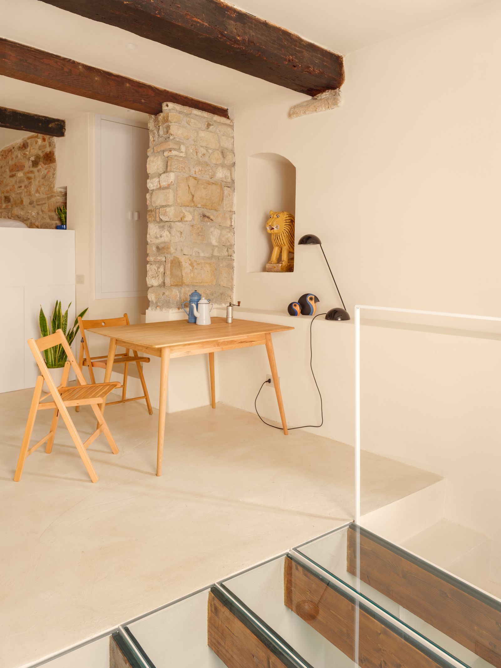 Ősi olasz városban: 592 négyzetláb, hat szinten!