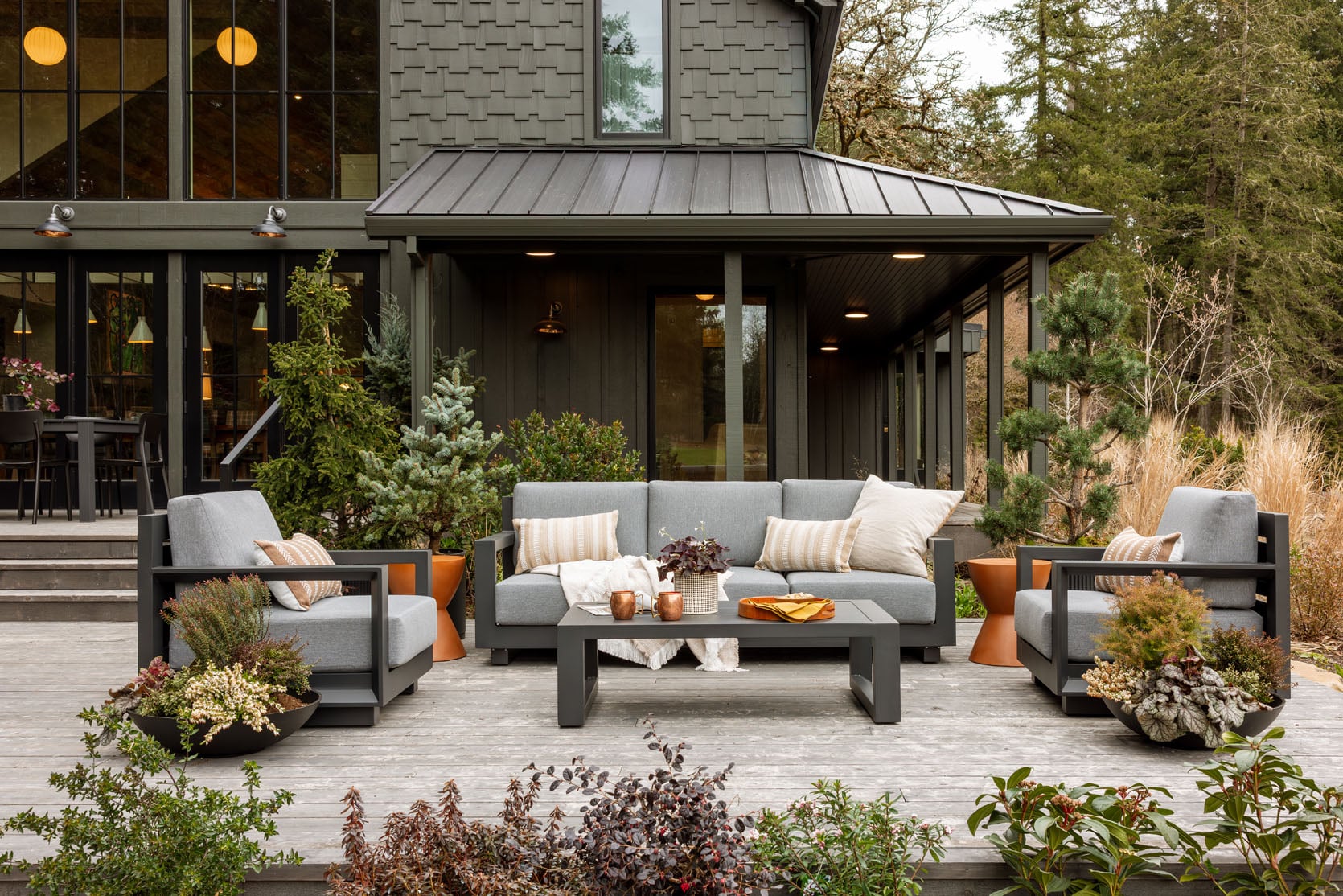 Kültéri oázis a Carlynál: Miért érdemes a komplett szettre?