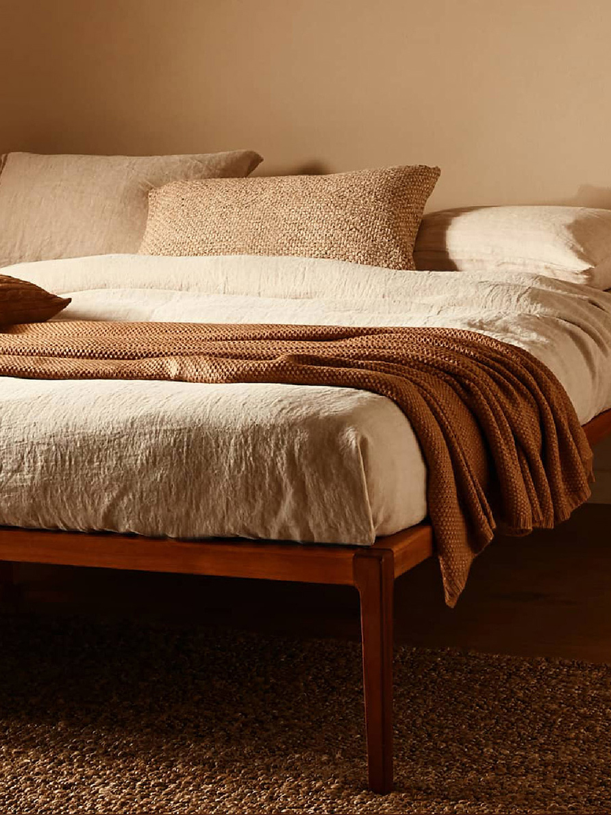 Zara Home: Az alacsony, de tárolásra is tökéletes ágy!