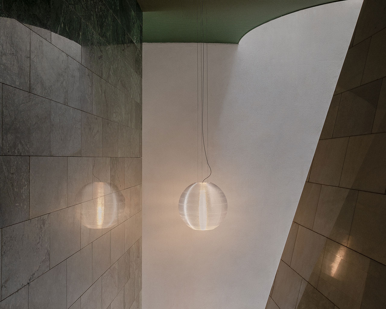 Faro: 'Tierra, Mar y Aire' – Valóságra ébreszt Barcelonában!