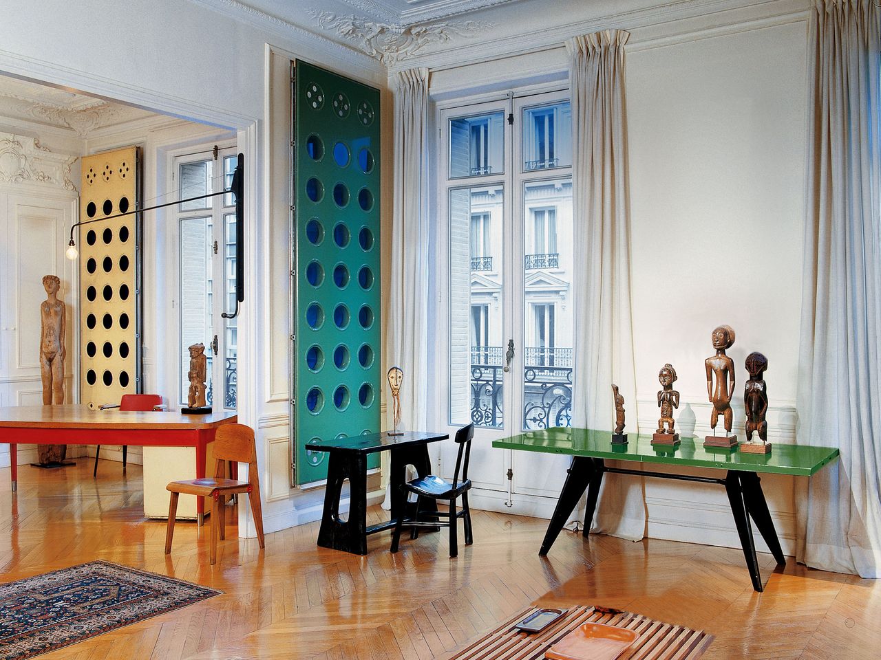 Porthole ajtók: Jean Prouvé különleges dizájntrófeái