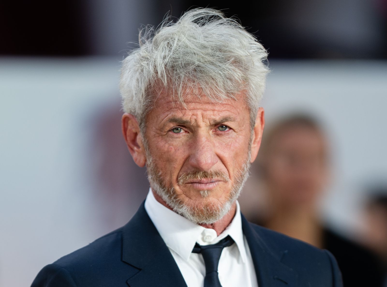 Sean Penn lakcíme: Egy zűrös ingatlanút története