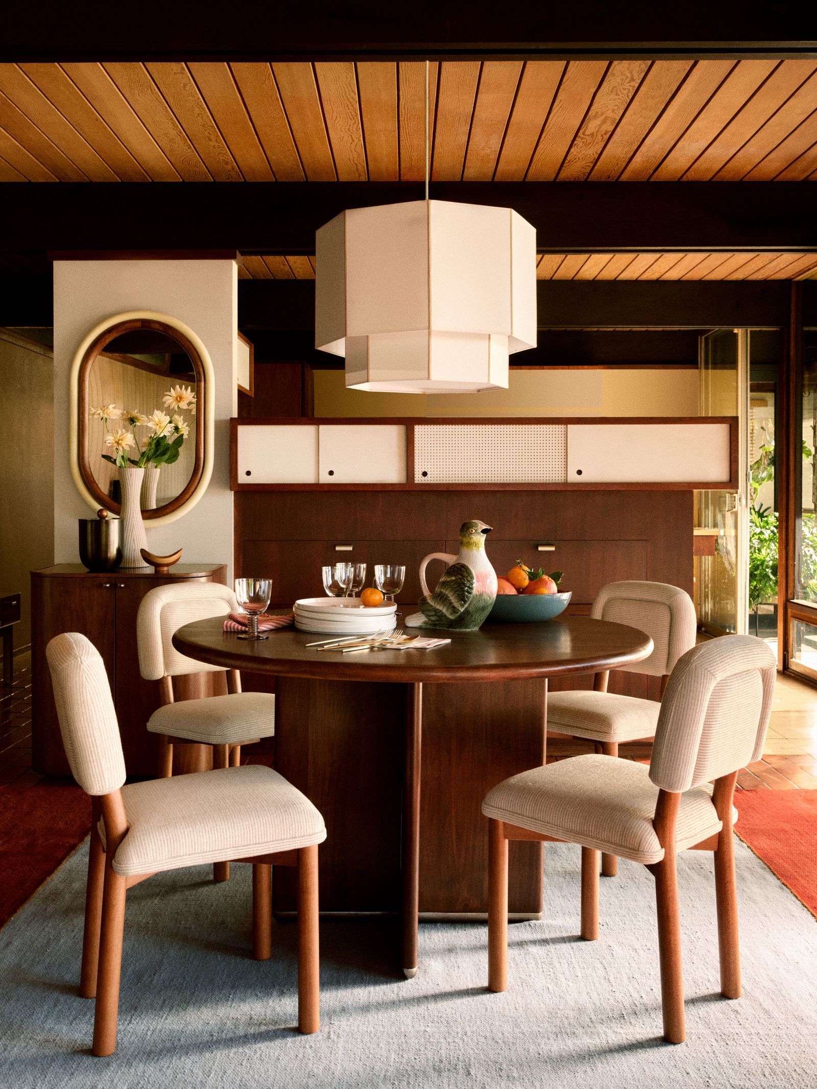 Emma Chamberlain hozza a menő stílusát a West Elmhez!