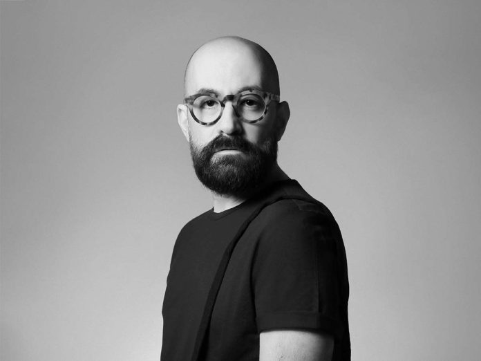 Költészet és provokáció: Richard Yasmine tervezése