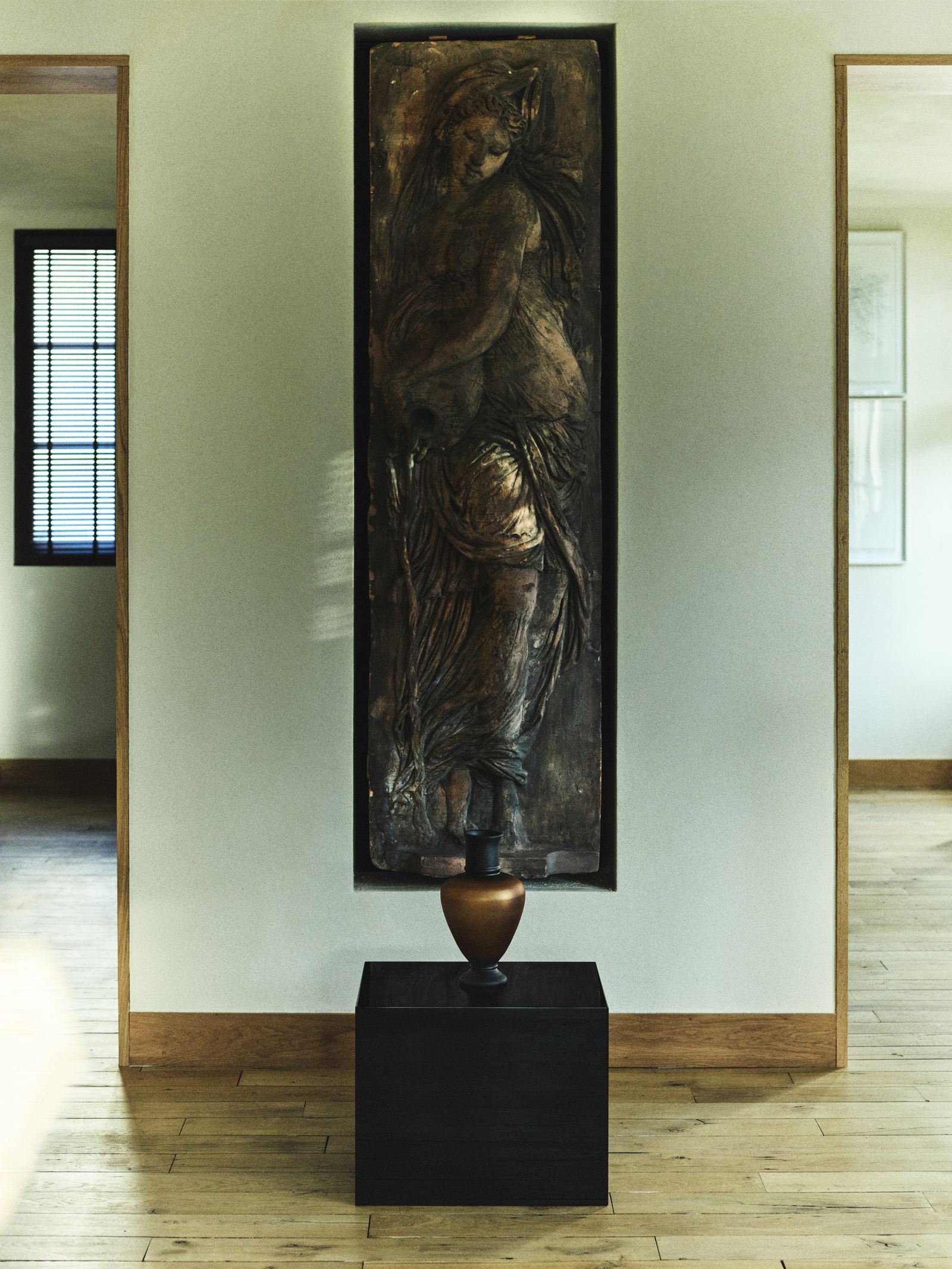 Zara Home: Colin King 2,800 dolláros tojáslámpája!