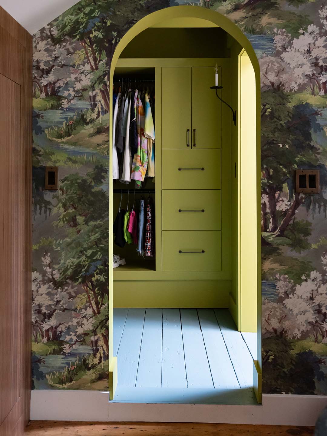 Szorítsd háttérbe a konyhákat – a Z generáció szerint a gardróbok és mosók a menő helyek!