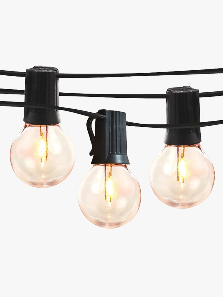 Legjobb kültéri napelemes lámpák a varázslatos kertért!