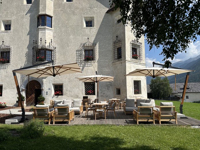 Hegyi vendégszeretet: Fedezd fel a természet varázsát!