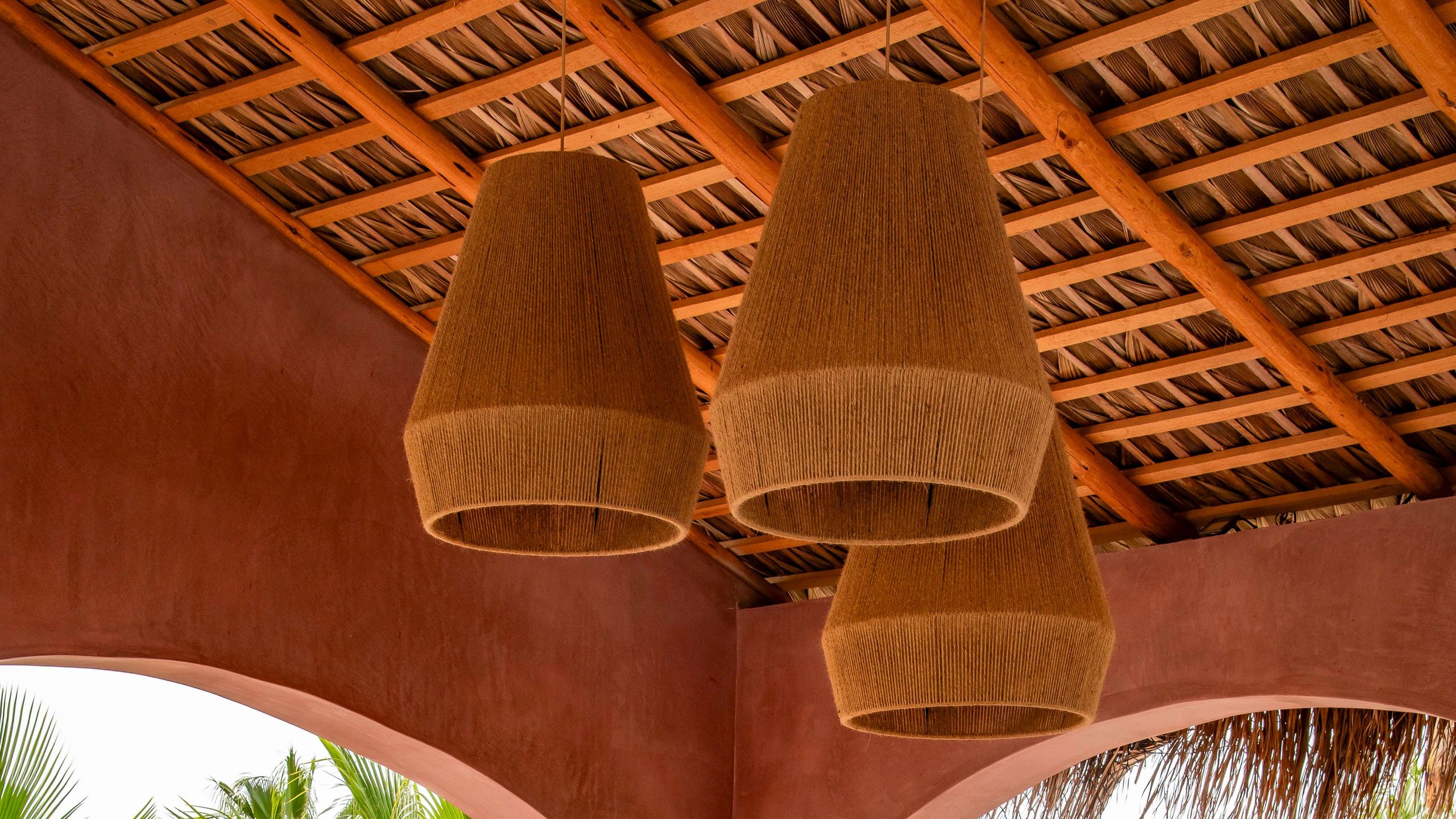 Legjobb kültéri függőlámpák: 14 varázslatos választás 2026-ból!