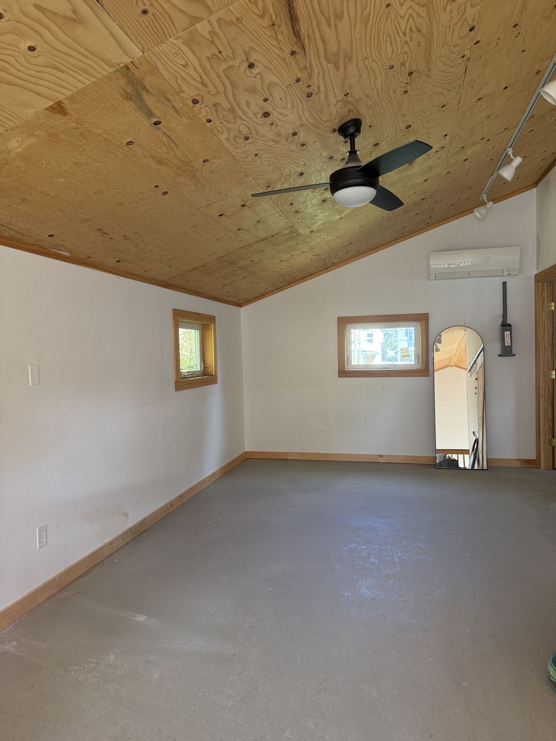 Átalakulás: 5 Ideiglenes Megoldás a Garázs Szobából Stúdióba!