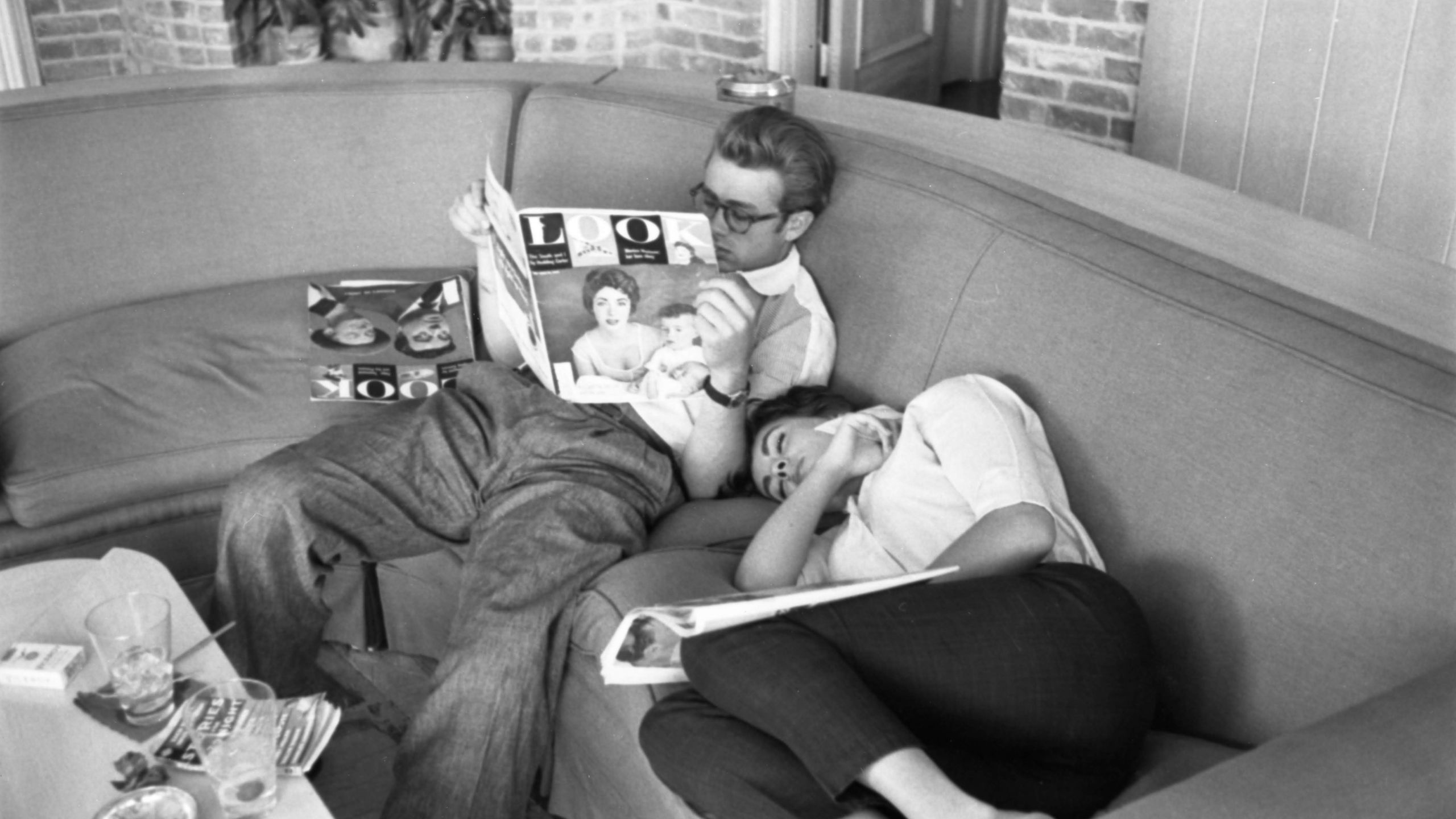 James Dean: A legenda élete képekben - Kulisszák mögött!