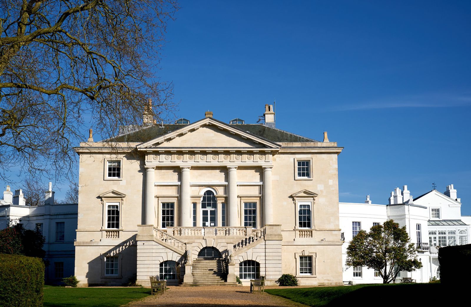 Fedezd fel II. Erzsébet házait, 100 évvel a születése után!