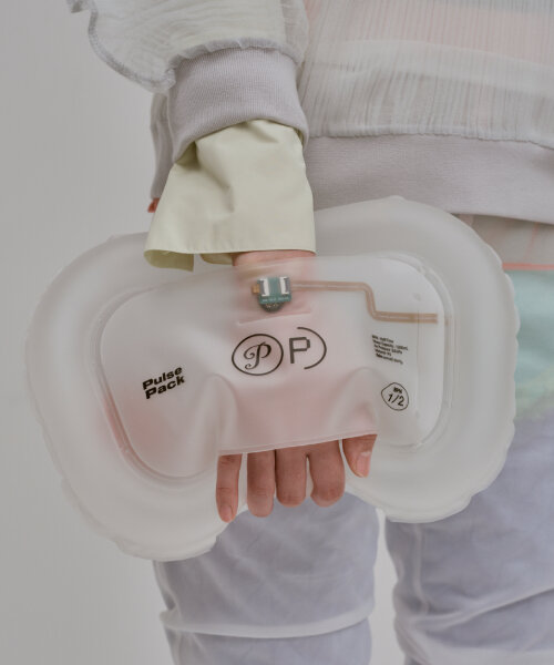 Átlátszó táska: szívveréseket pulzálva nyugtat!