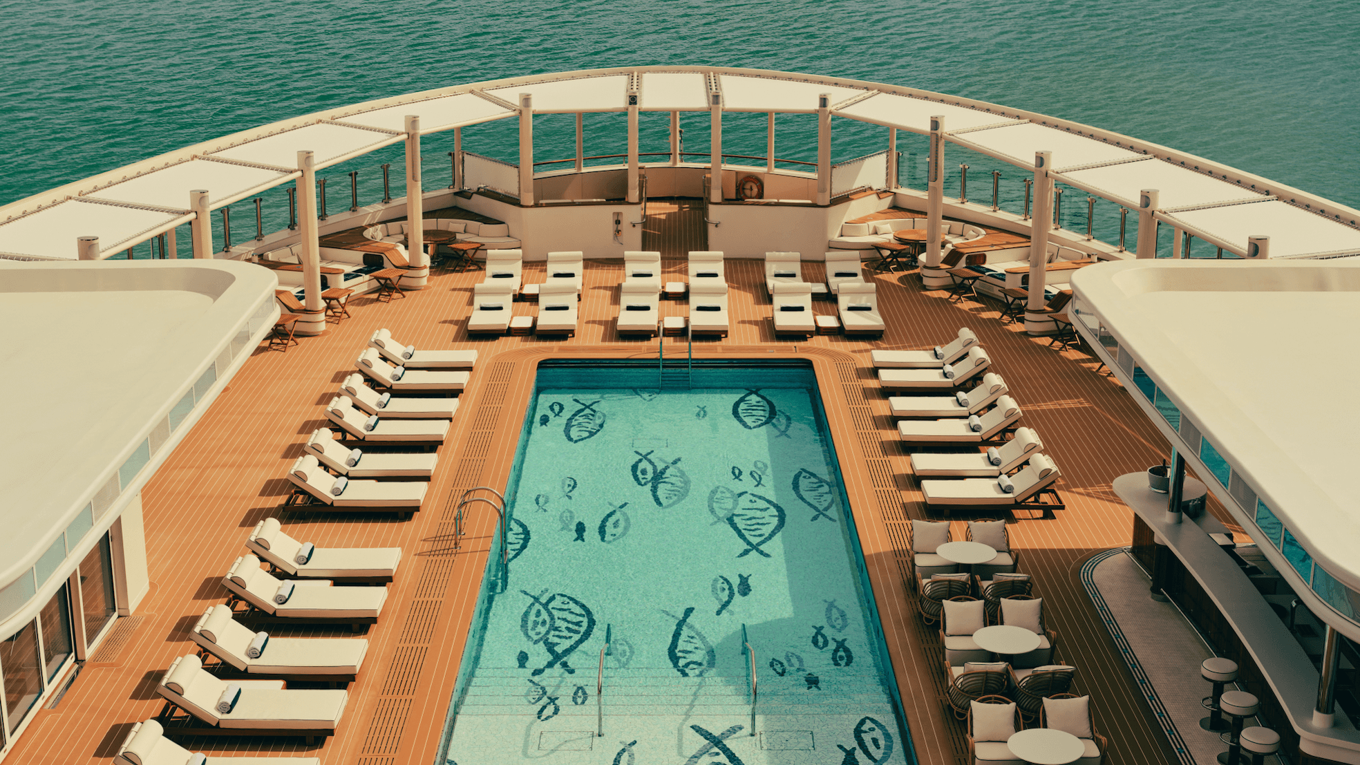 Új Four Seasons Jachtok: Caviar Terasz, Ragyogó Művészet!