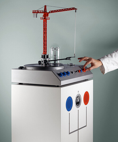 Piros daru: Hultén újraálmodott lemezjátszója!