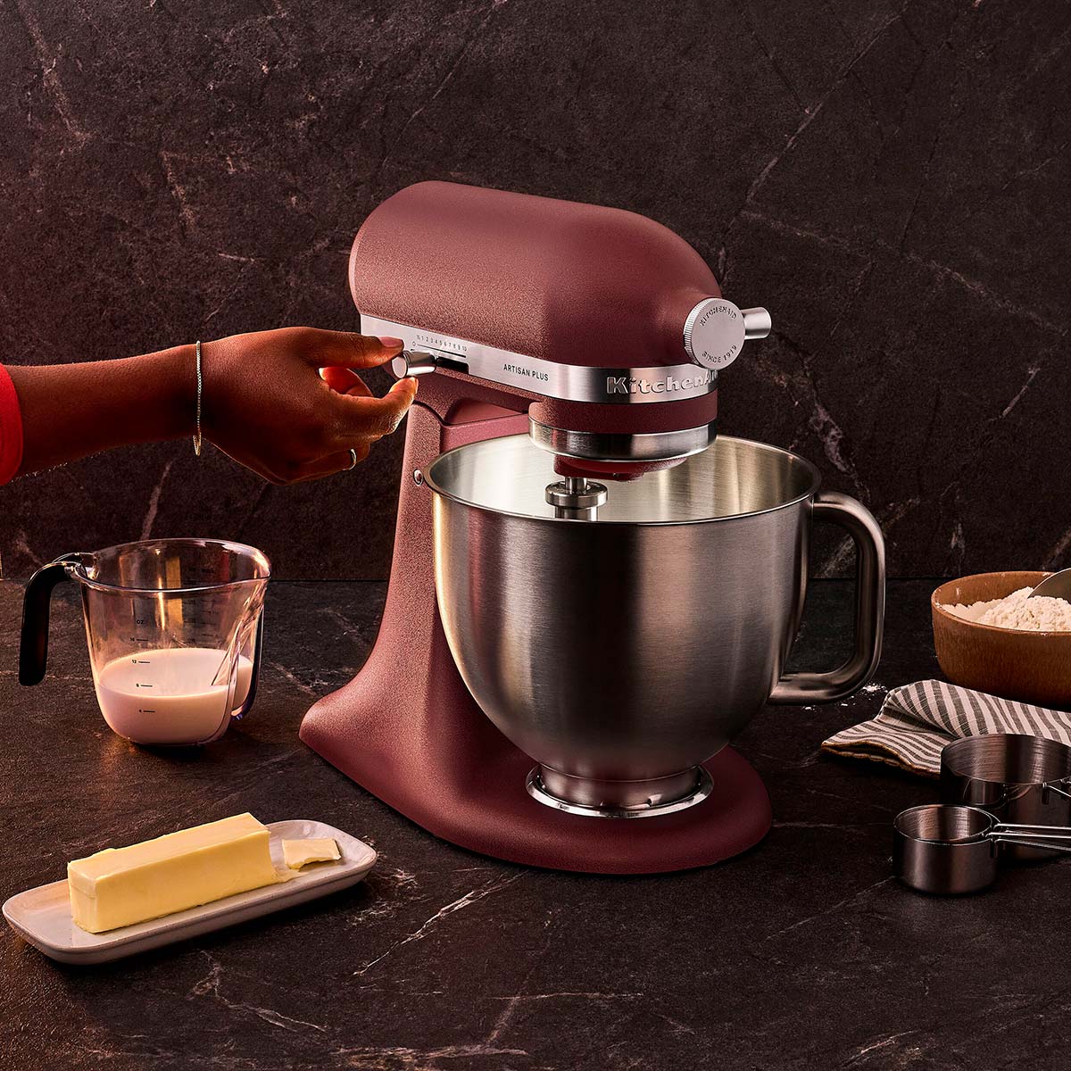 KitchenAid Artisan Plus: Fedezd fel az új robotgépet!