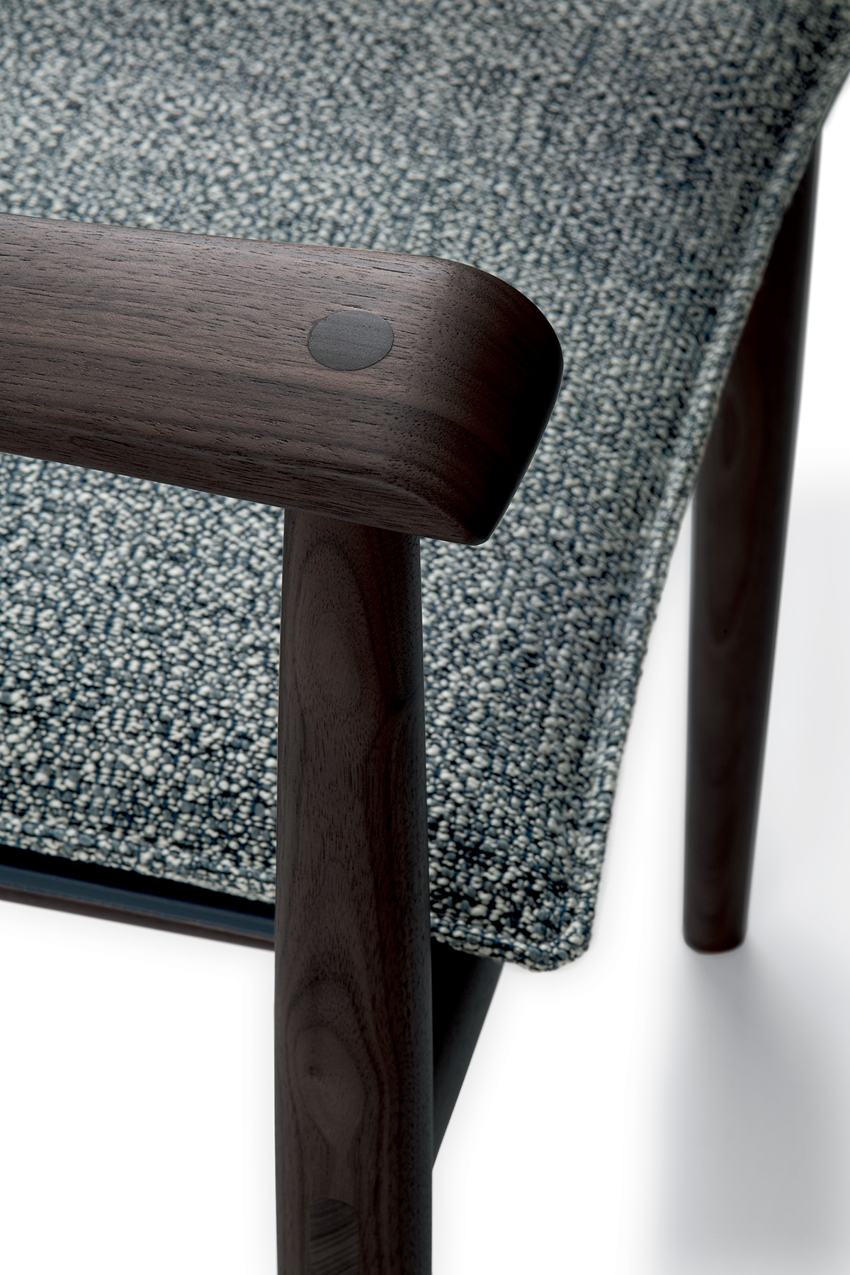 Kelet és Nyugat: Összefonódó formák varázsa