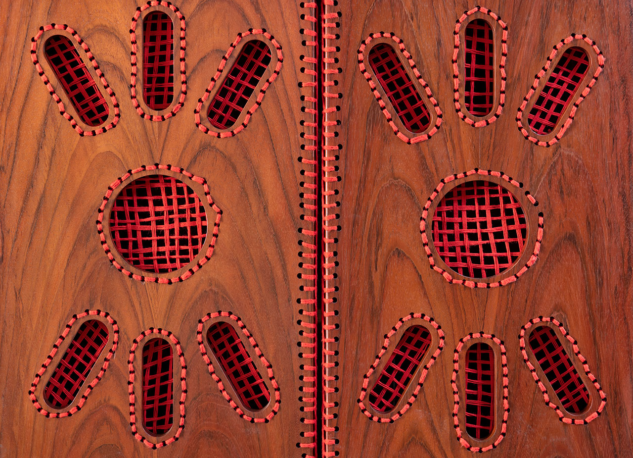 Emma Paratyban: Öltés, Méret és Őszinteség Felfedezése