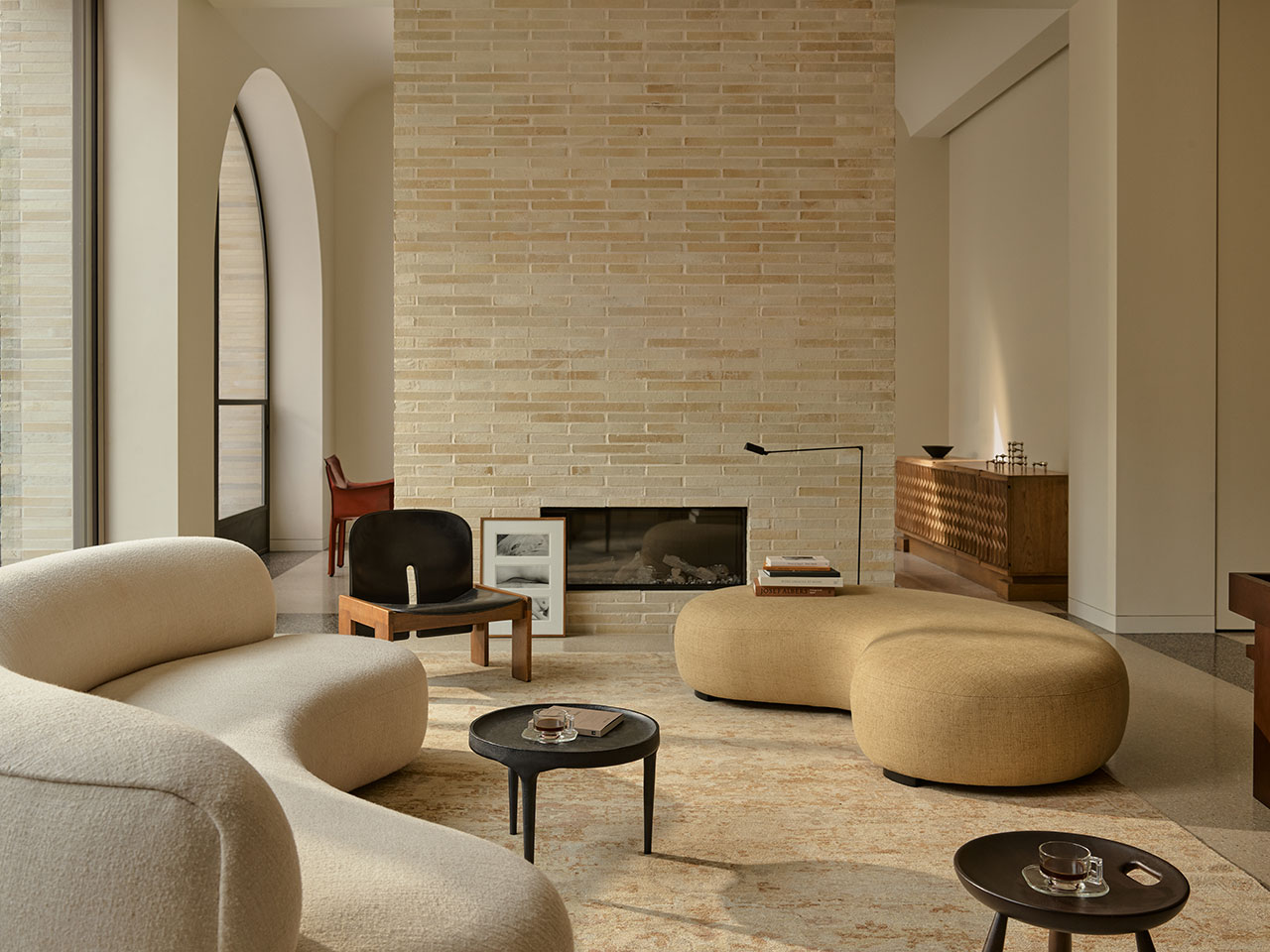 Fedezd fel a Romilly Newman új Linea kollekcióját az Armadillónál!