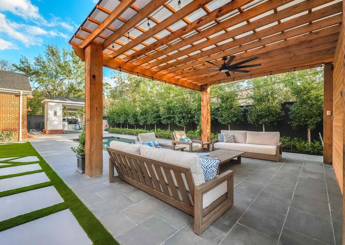 Szín, művészet és tárgyak: 15 eklektikus enteriőr 2026-ból!