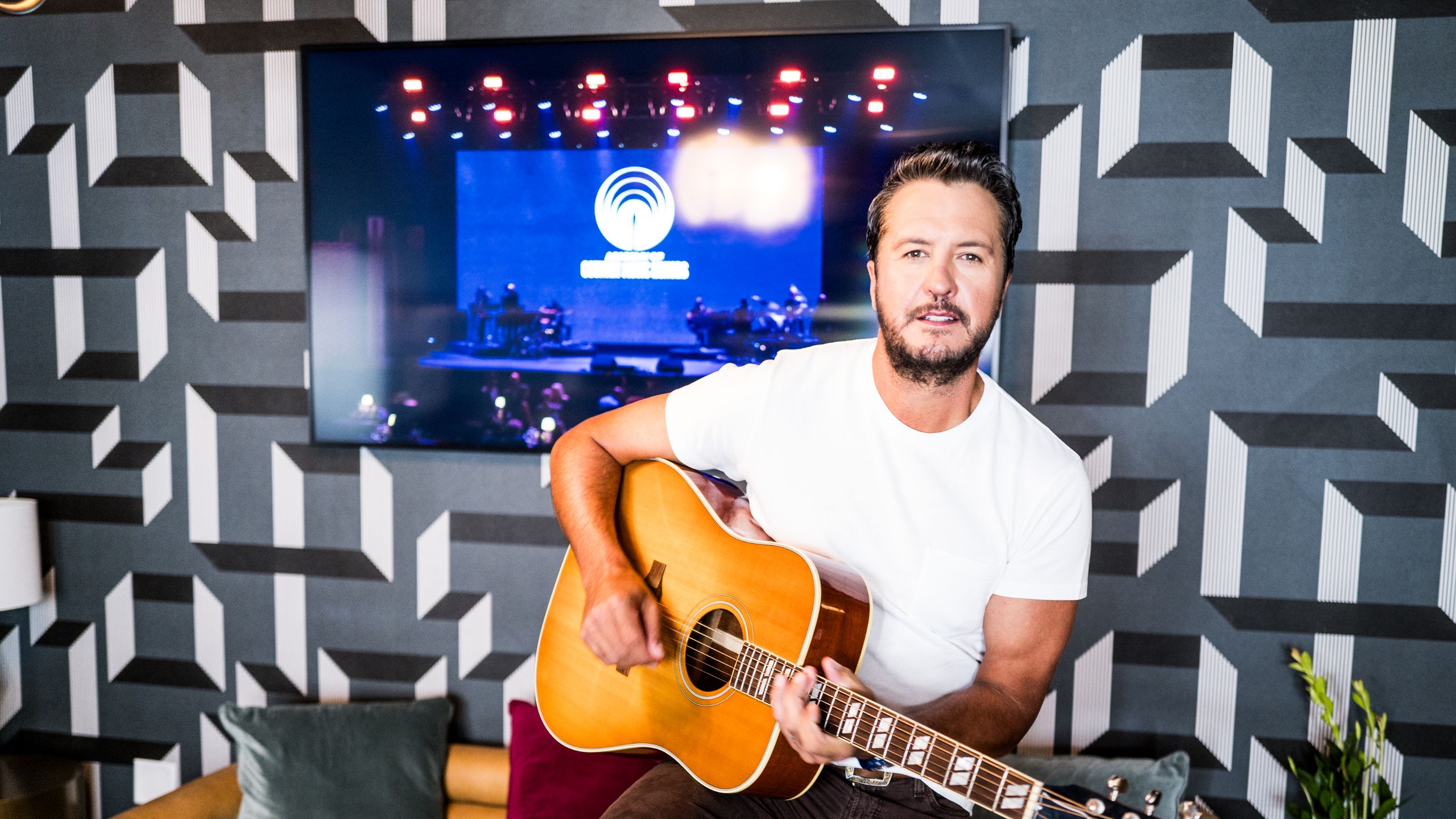 Luke Bryan otthona: Fedezd fel a country sztár ingatlanait!