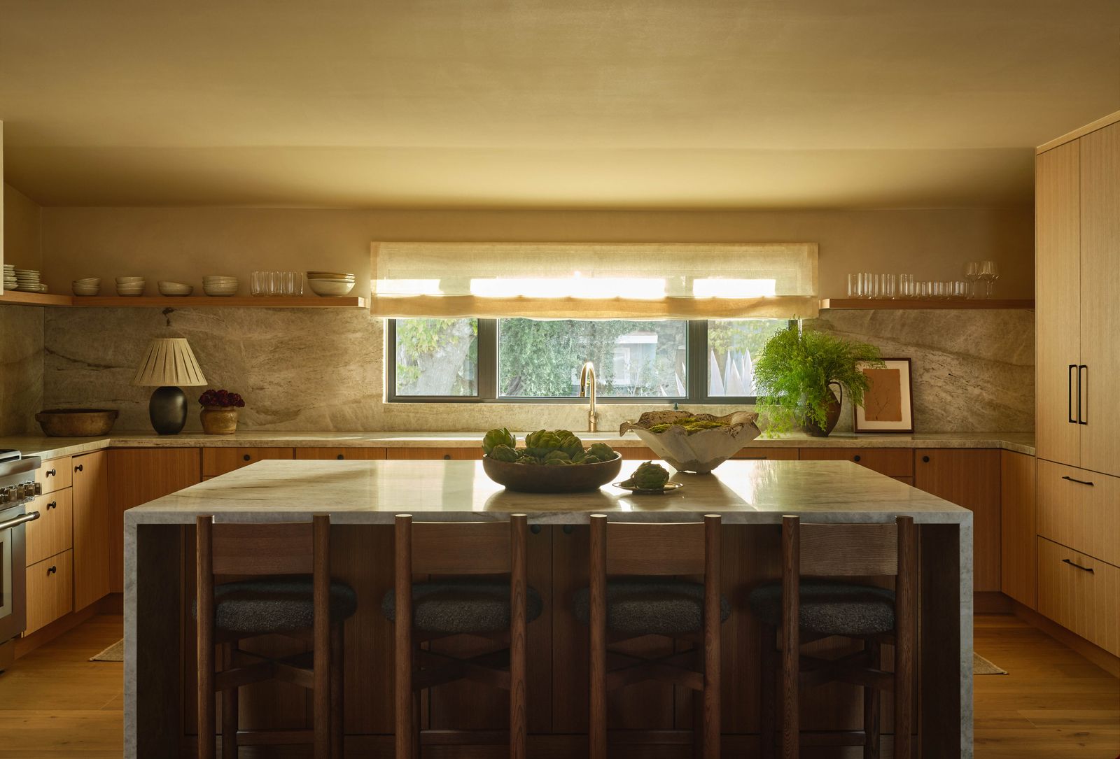 Solis segít Reilly-nek újraépíteni életét a tűz után!