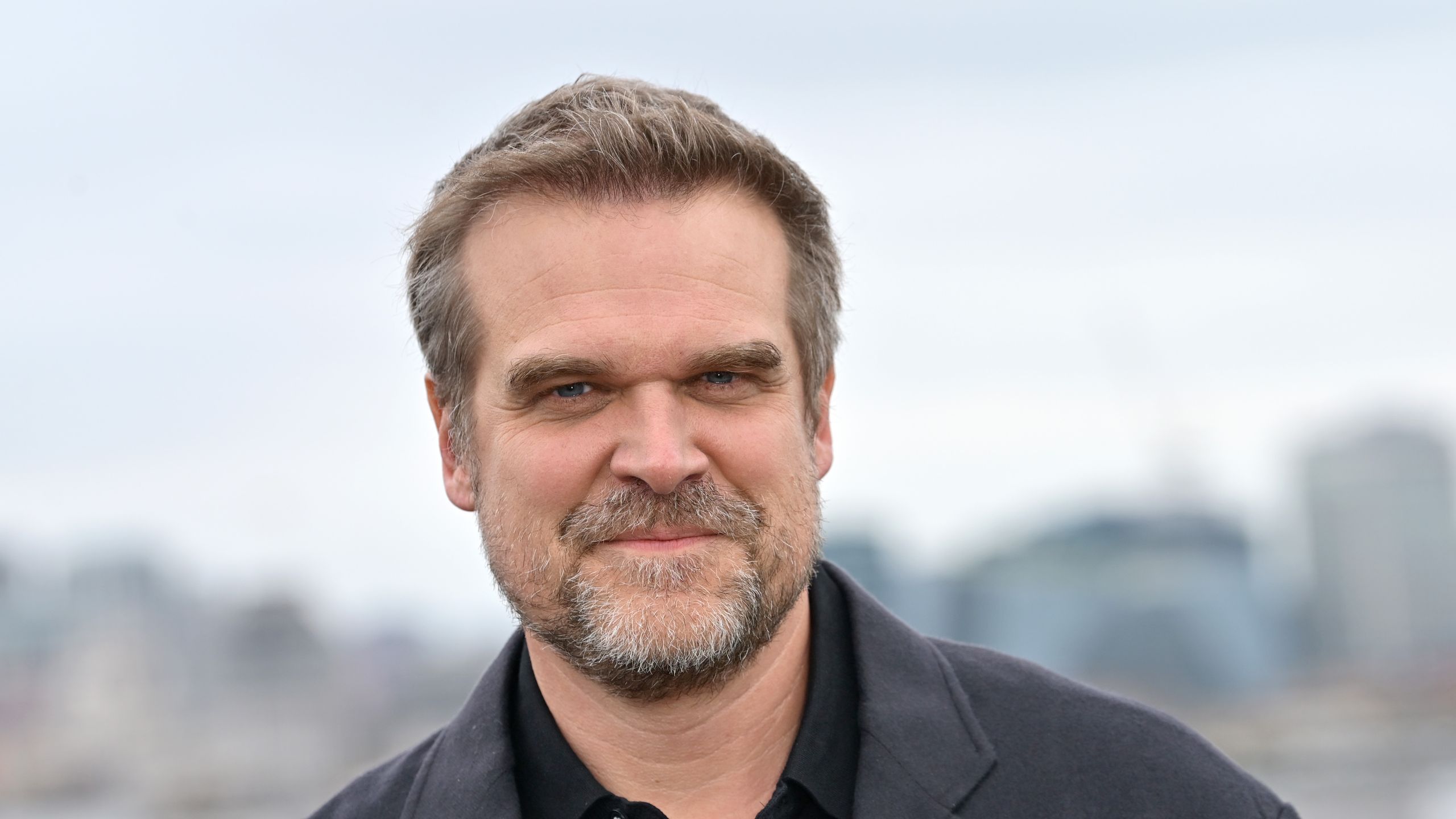 David Harbour loftja 2,7 millióért kelt el – Lily Allen miatt?