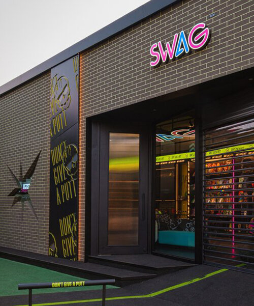 Monokróm felületek és neon akcentusok: swag golf Bangkokban!