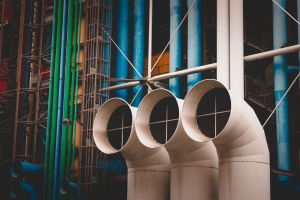 Pompidou, Guggenheim, Tate Modern: u00c9letre kelnek fekete-fehu00e9rben!